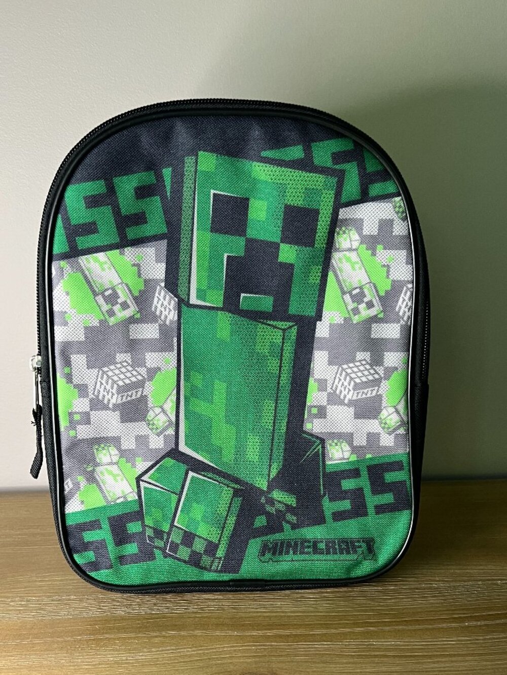 NWT Minecraft Creeper Kids Mini Backpack Green Black Gamer School Bag